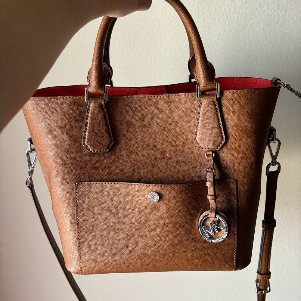 Michael Kors Tan tote bag
